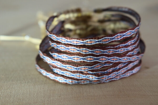 Pulsera Telar Egipcio 48 Hilos Café/Rosado - Image 2