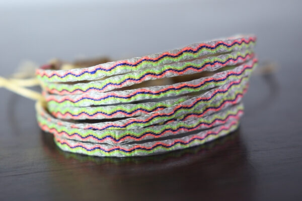 Pulsera Telar Egipcio 48 Hilos Beige/Rosado/Verde - Image 2