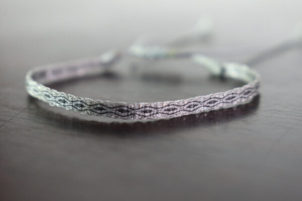 Pulsera Telar Egipcio 48 Hilos Gris Plata