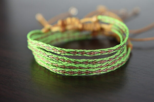 Pulsera Telar Egipcio 48 Hilos Verde/Miel - Image 2