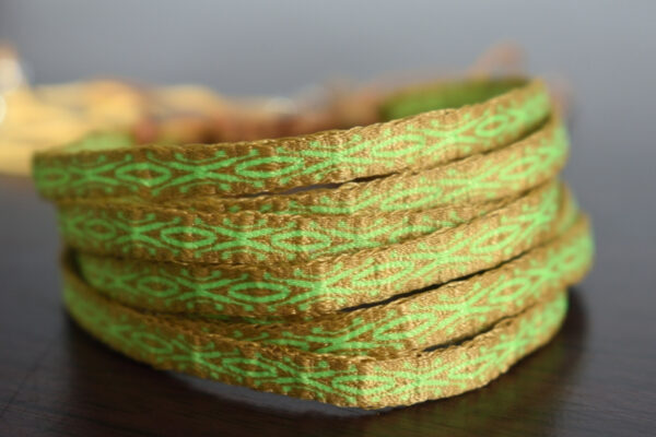 Pulsera Telar Egipcio 96Hilos Miel/Verde Lima - Image 2