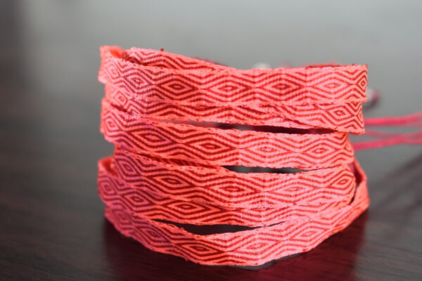 Pulsera Telar Egipcio 96Hilos Fucsia/Rojo Escarlata - Image 2